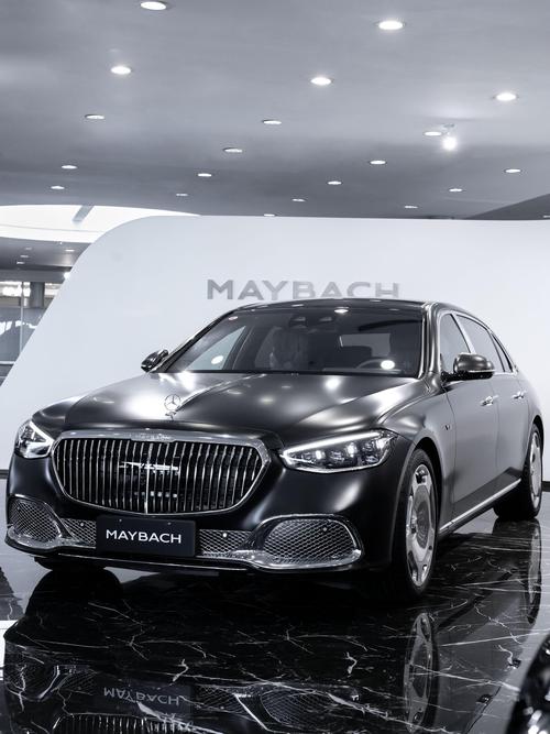 成都成华区展旭翰企业管理咨询岚图汽车的售后服务让用户无忧出行，迈巴赫未来的豪华车趋势